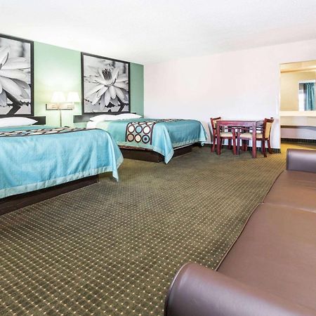 Super 8 By Wyndham Marianna Hotel Luaran gambar