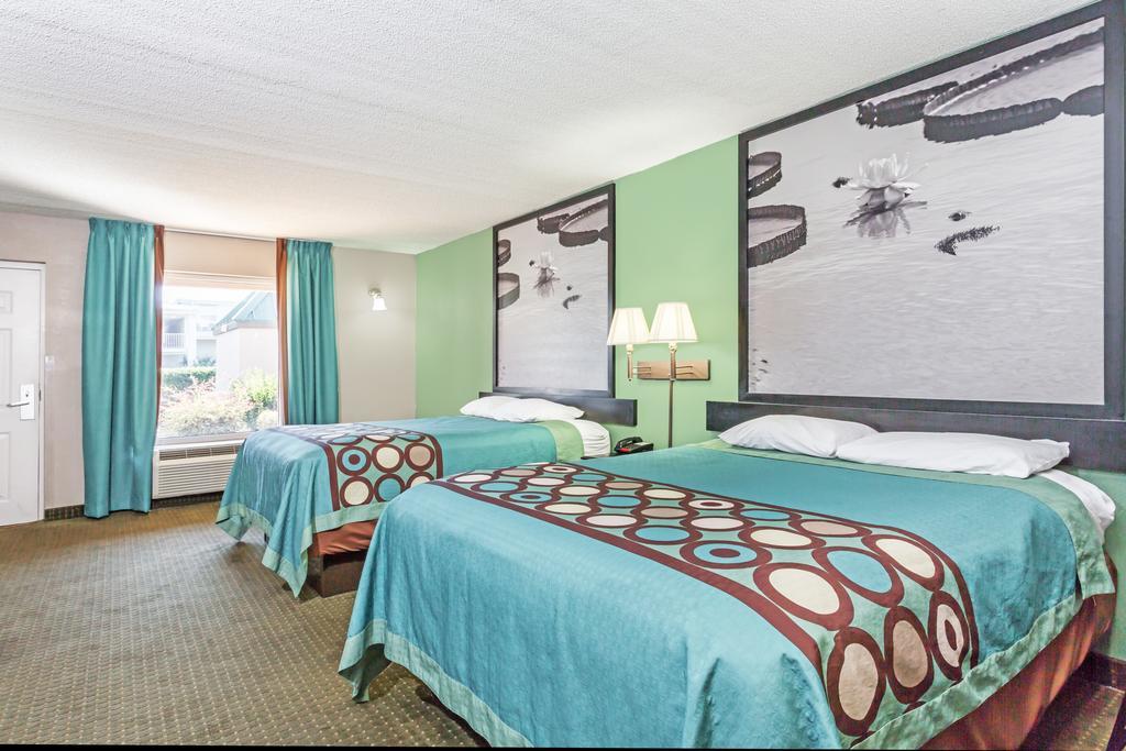 Super 8 By Wyndham Marianna Hotel Luaran gambar